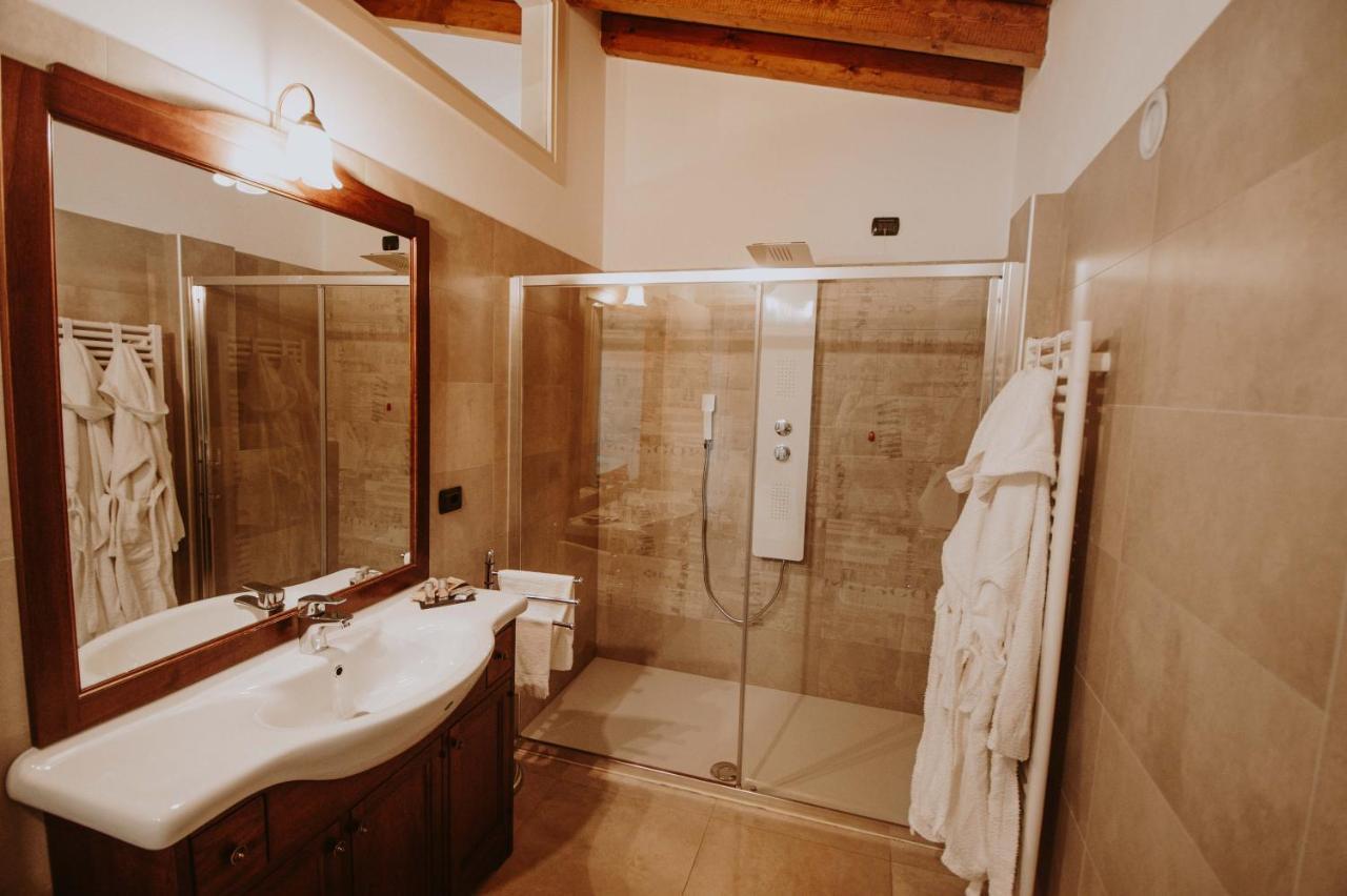 B&B Casa Santa Lucia Manerba del Garda Eksteriør billede