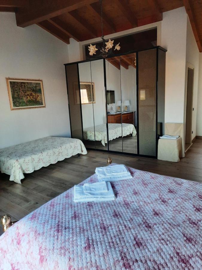 B&B Casa Santa Lucia Manerba del Garda Eksteriør billede