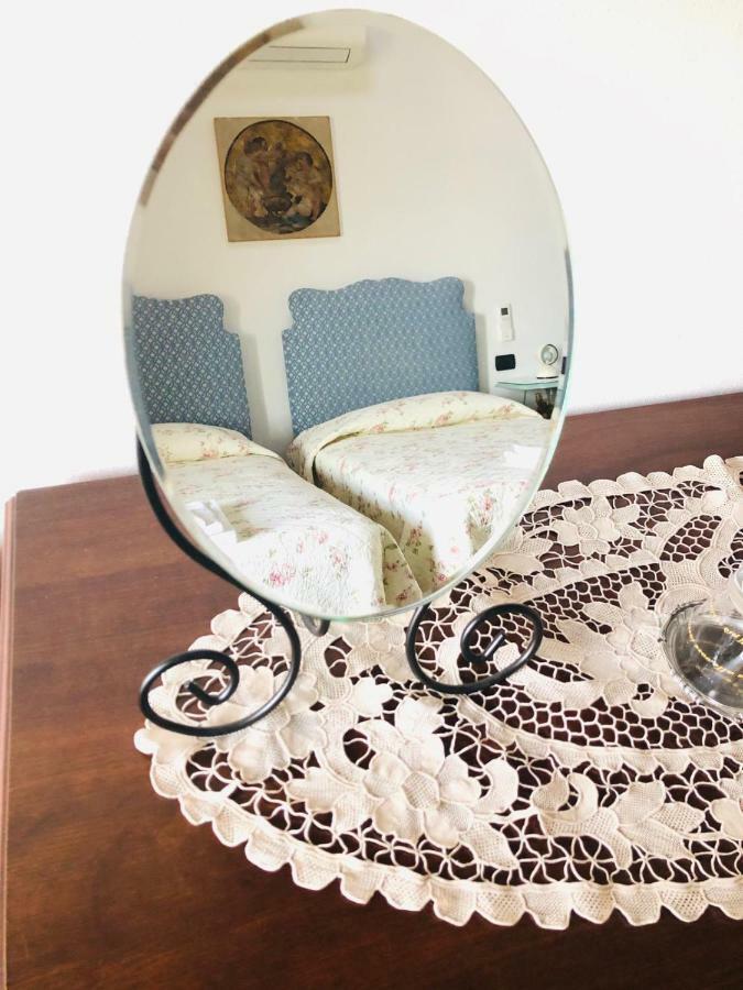 B&B Casa Santa Lucia Manerba del Garda Eksteriør billede